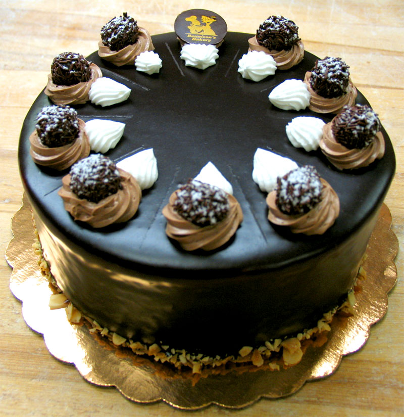 Cake Chocolate Cake Decoration Wedding cake decorating ...