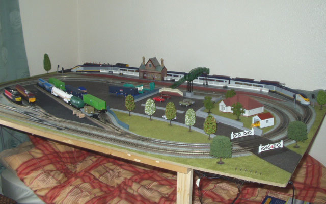 small o gauge train layouts