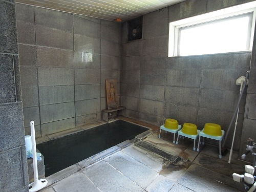 観音湯の浴室