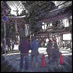 漫画っぽく撮れるiPadアプリで鷲宮神社前のようすを撮影。