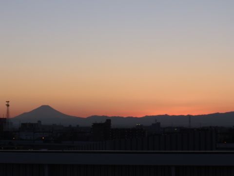 ステラモール屋上駐車場からの眺め（富士山がよく見えます）