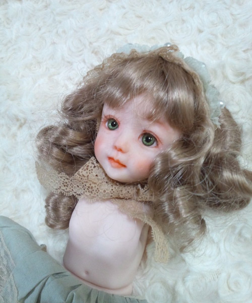 日本未入荷 ハンドメイドのお人形 サーニット人形 ポリマークレイ人形 