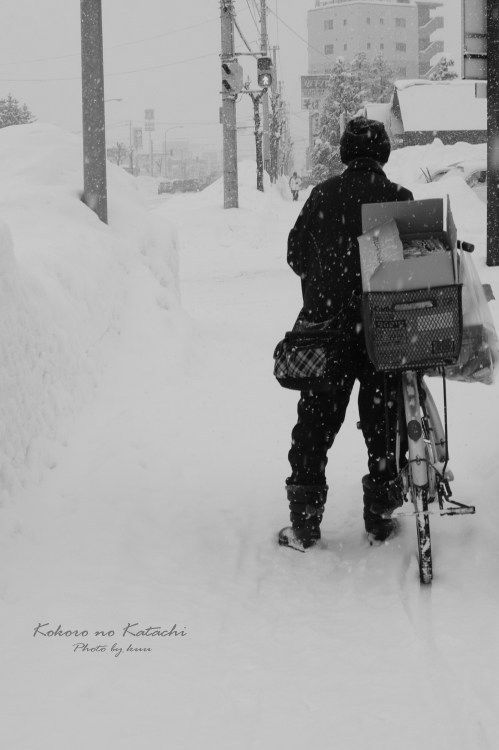 雪路を行く自転車２