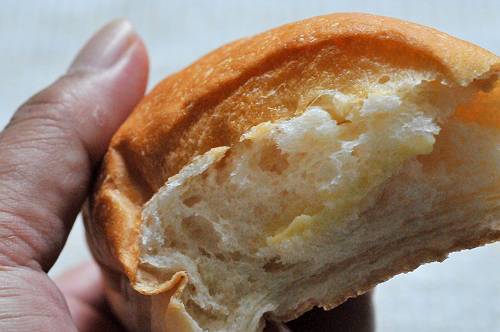 yamazaki bread with milk custard cream and aomori apple, 240620 1-5 240620 1-4-s