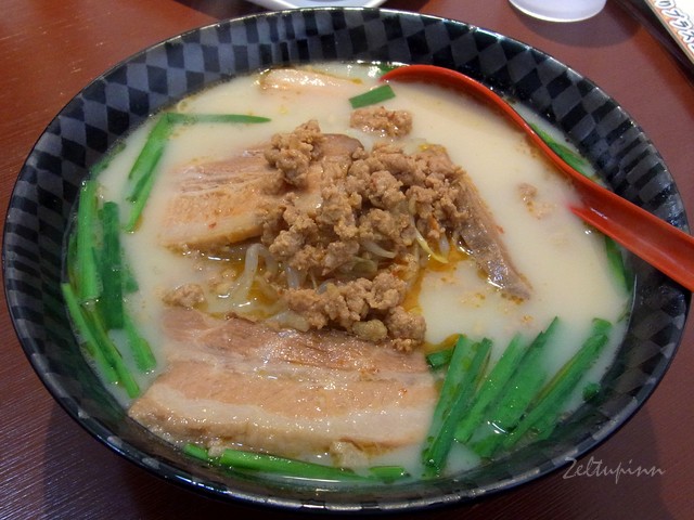 12.6.14豚骨台湾チャーシュー麺①